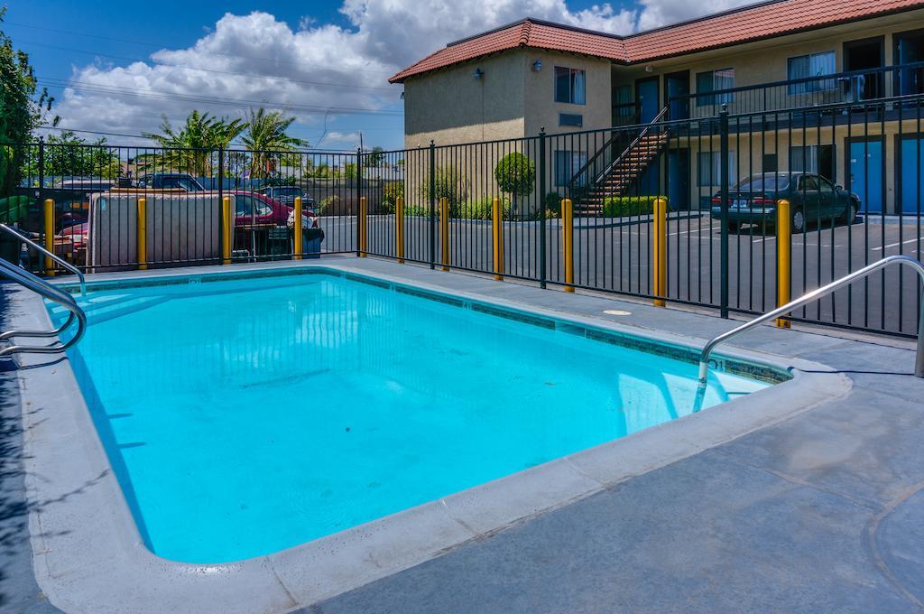 Motel Moonlight Anaheim Bagian luar foto