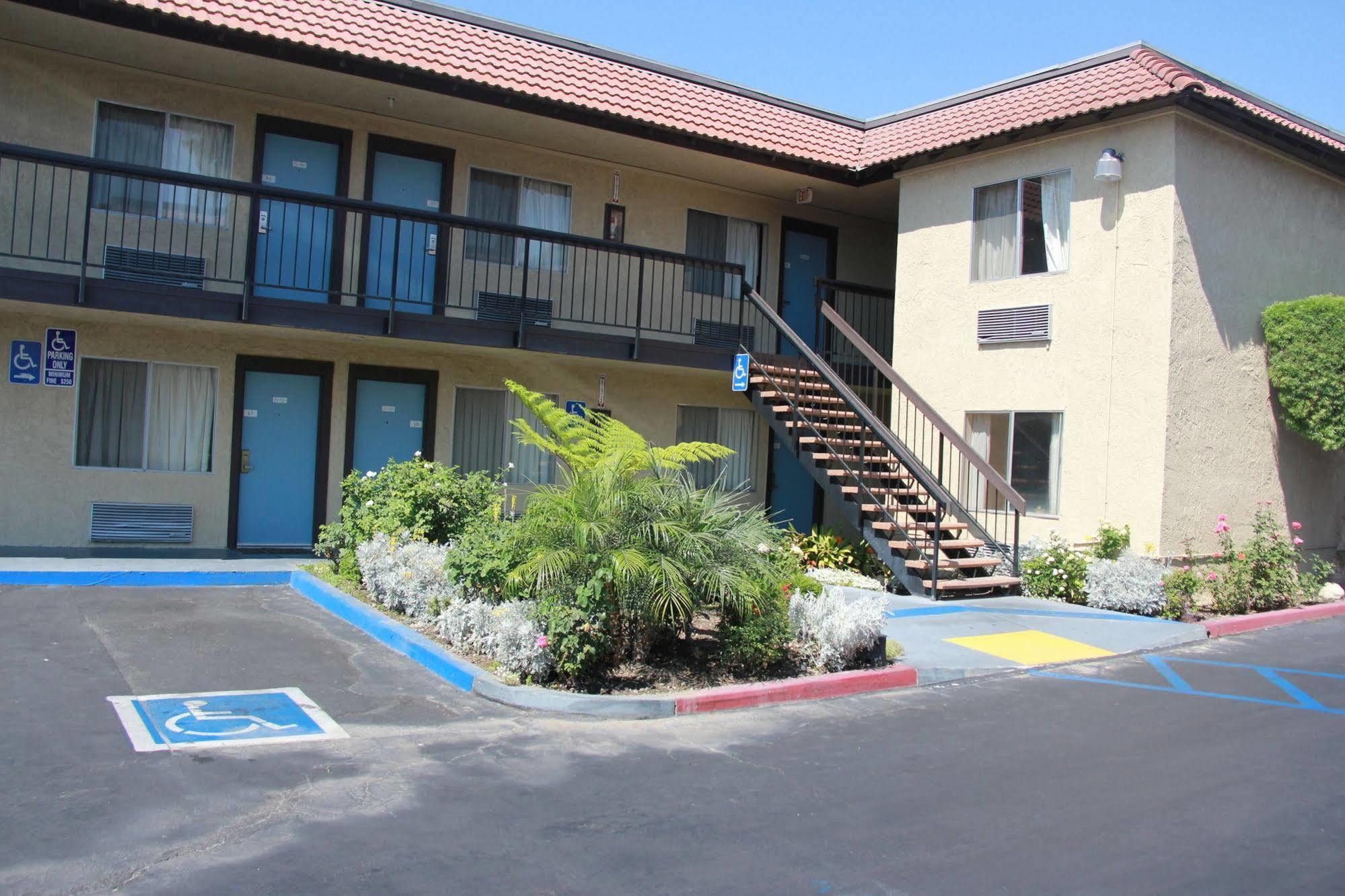 Motel Moonlight Anaheim Bagian luar foto