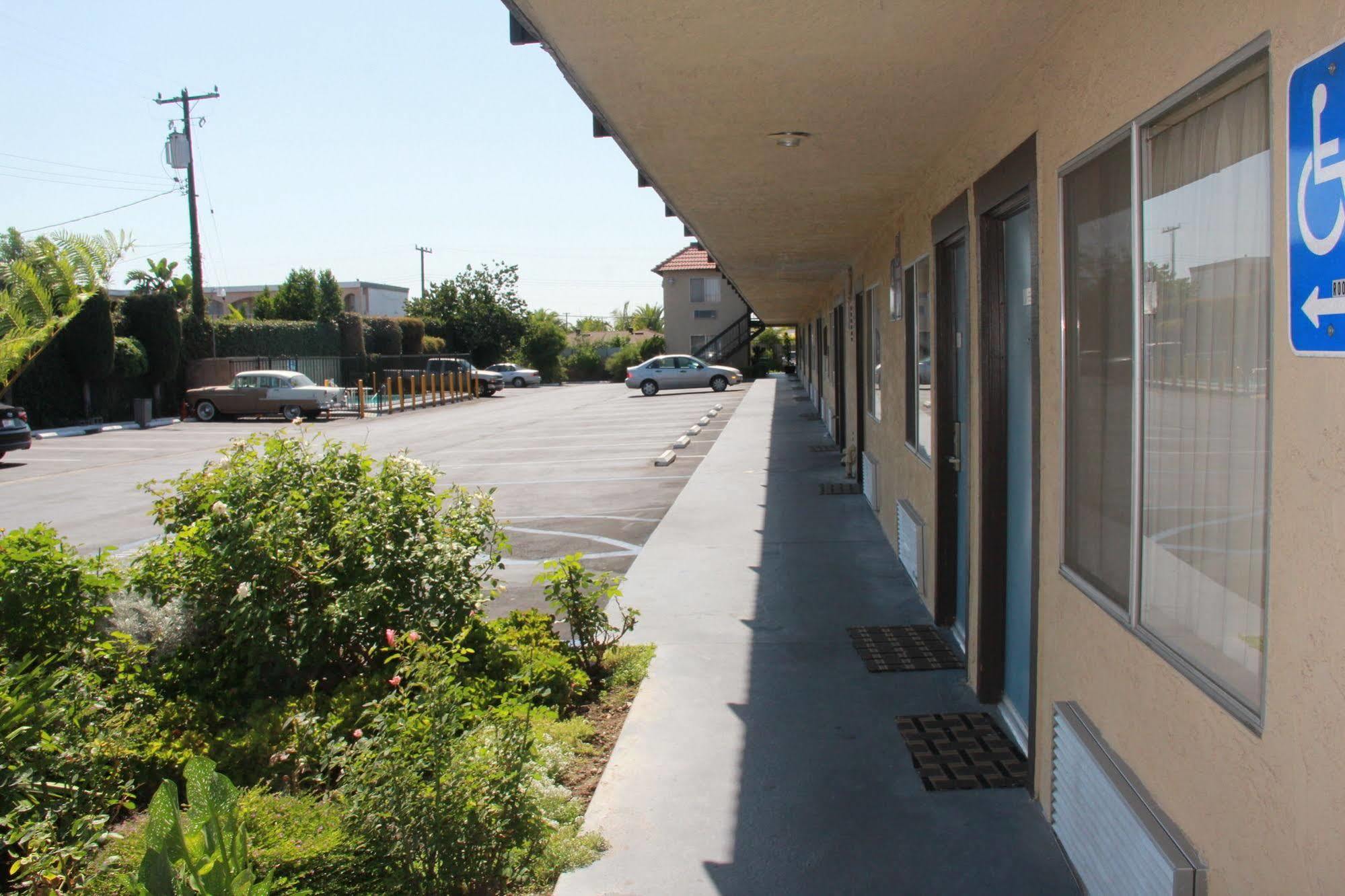 Motel Moonlight Anaheim Bagian luar foto